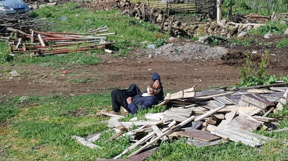 Bingöl'deki  depremden en çok etkilenen bölgeden görüntüler - Sayfa 4