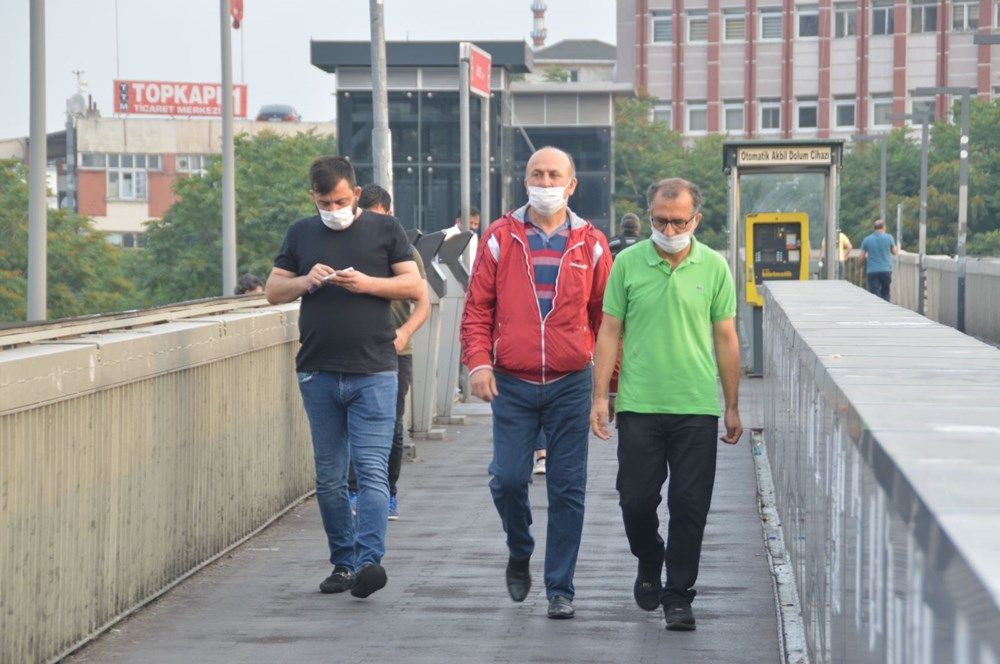 İstanbul'da maske takma zorunluğunun getirilmesinin ardından ilk gün - Sayfa 1