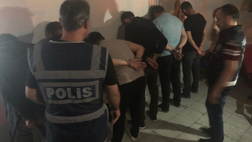 Ankara'da eğlence merkezine baskın! 36 kişiye 'koronavirüs' cezası