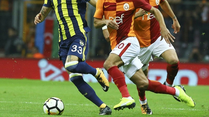 Galatasaray'ın eski yıldızı Fenerbahçe'ye gidiyor !