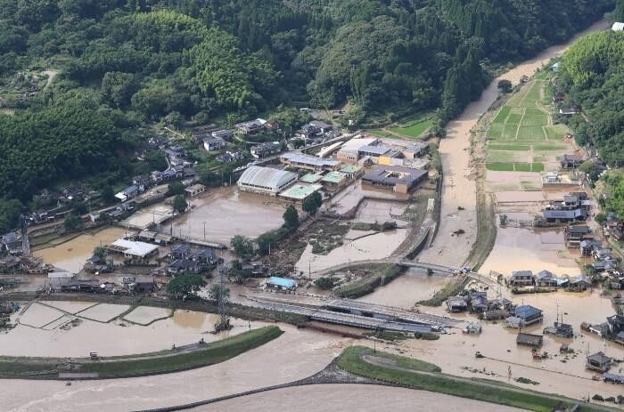 Japonya'da sel felaketi: 16 ölü ! - Sayfa 1