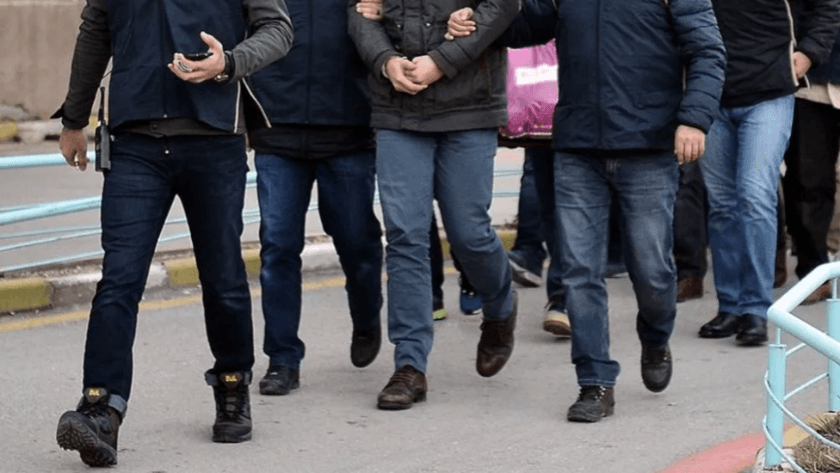 FETÖ'ye yönelik operasyonda 60 kişiye gözaltı kararı !