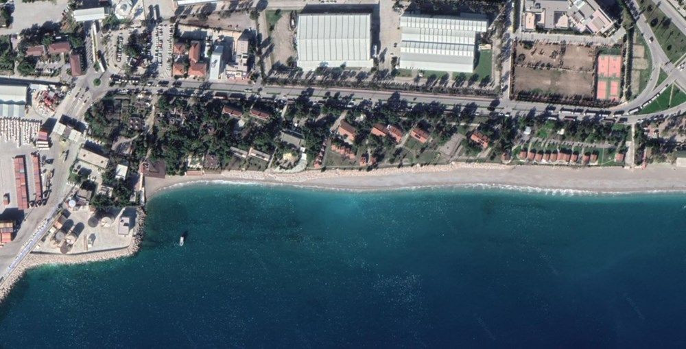 Antalya'da o sahil 60 yılda 35 metre eridi! Bir havluluk yer kaldı - Sayfa 3