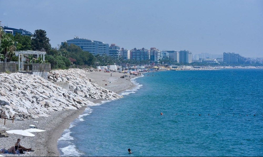 Antalya'da o sahil 60 yılda 35 metre eridi! Bir havluluk yer kaldı - Sayfa 4