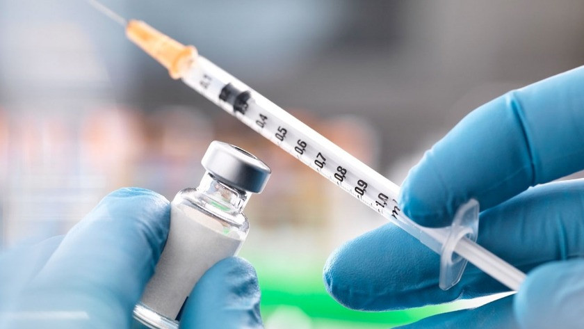 Rusya geliştirdiği koronavirüs aşısını piyasaya sürüceği tarihi açıkladı