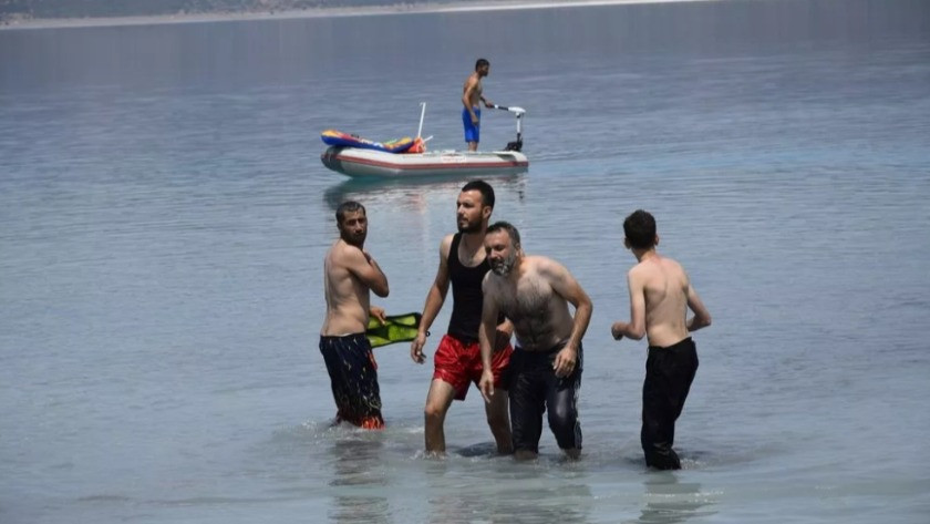 13 yaşındaki Suriyeli çocuk Salda Gölü'nde kayboldu !