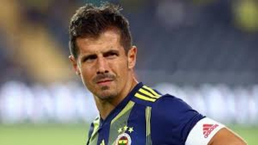 Fenerbahçe Kaptanı Emre Belözoğlu futbol kariyerine son verdi