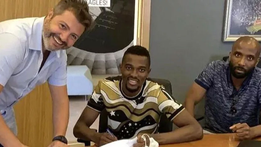 Beşiktaş  Bernard Mensah ile sözleşme imzaladı!