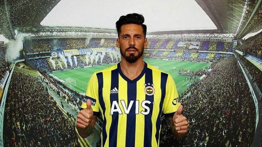 Fenerbahçe'de Jose Sosa şoku!