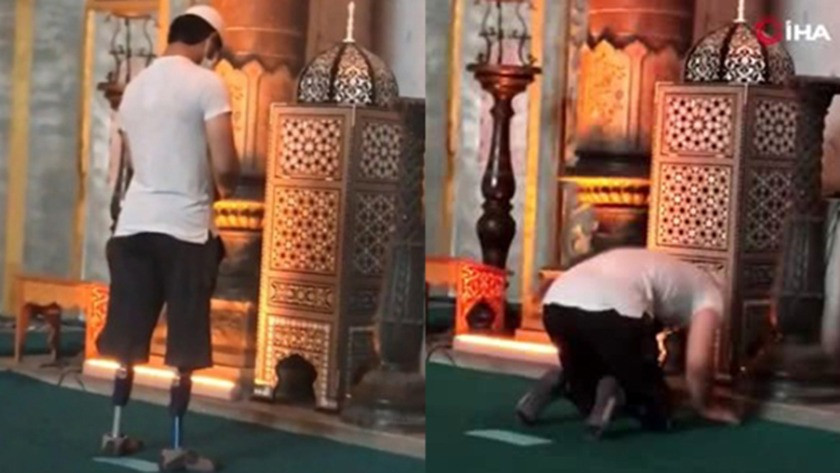 Ayasofya Camii'nde protez ayaklarıyla namaz kılan gencin görüntüsü