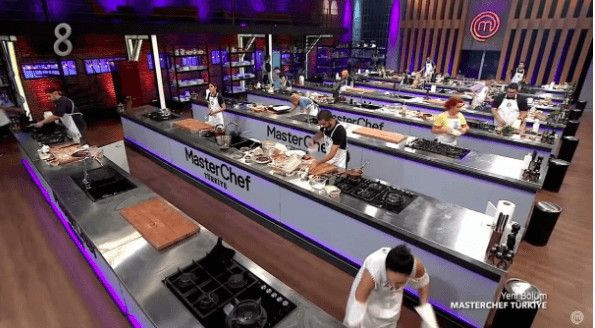 MasterChef'te Esra ve Ayyüce oyun dışı kaldı! İşte yeni kaptan ve yeni takımlar - Sayfa 3