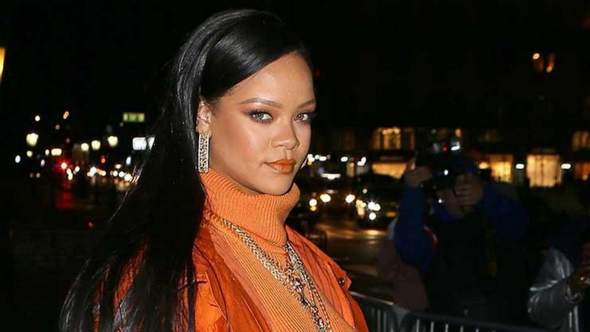 Şarkıcı Rihanna'nın yüzündeki morluklar hayranlarını üzdü