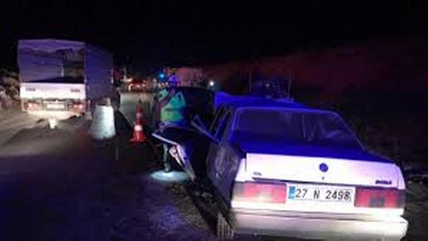 Gaziantep’te 4 aracın karıştığı zincirleme kaza!