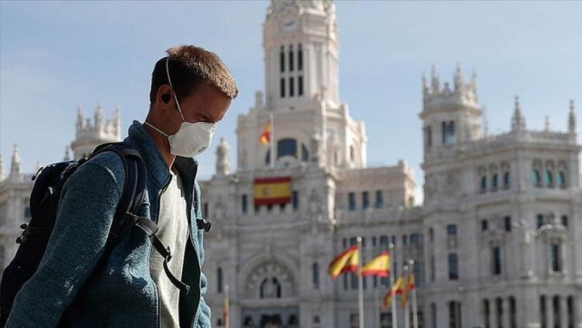 İspanya'da bir günde 8 bin 866 koronavirüs vakası tespit edildi