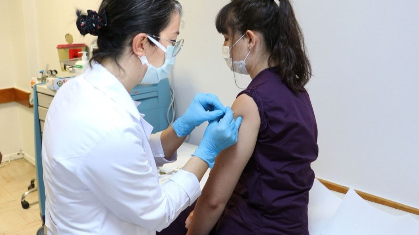 Türkiye'de kaç kişi aşılandı,yan etkileri var mı? Türkiye'de aşı denemeleri hakkında açıklama