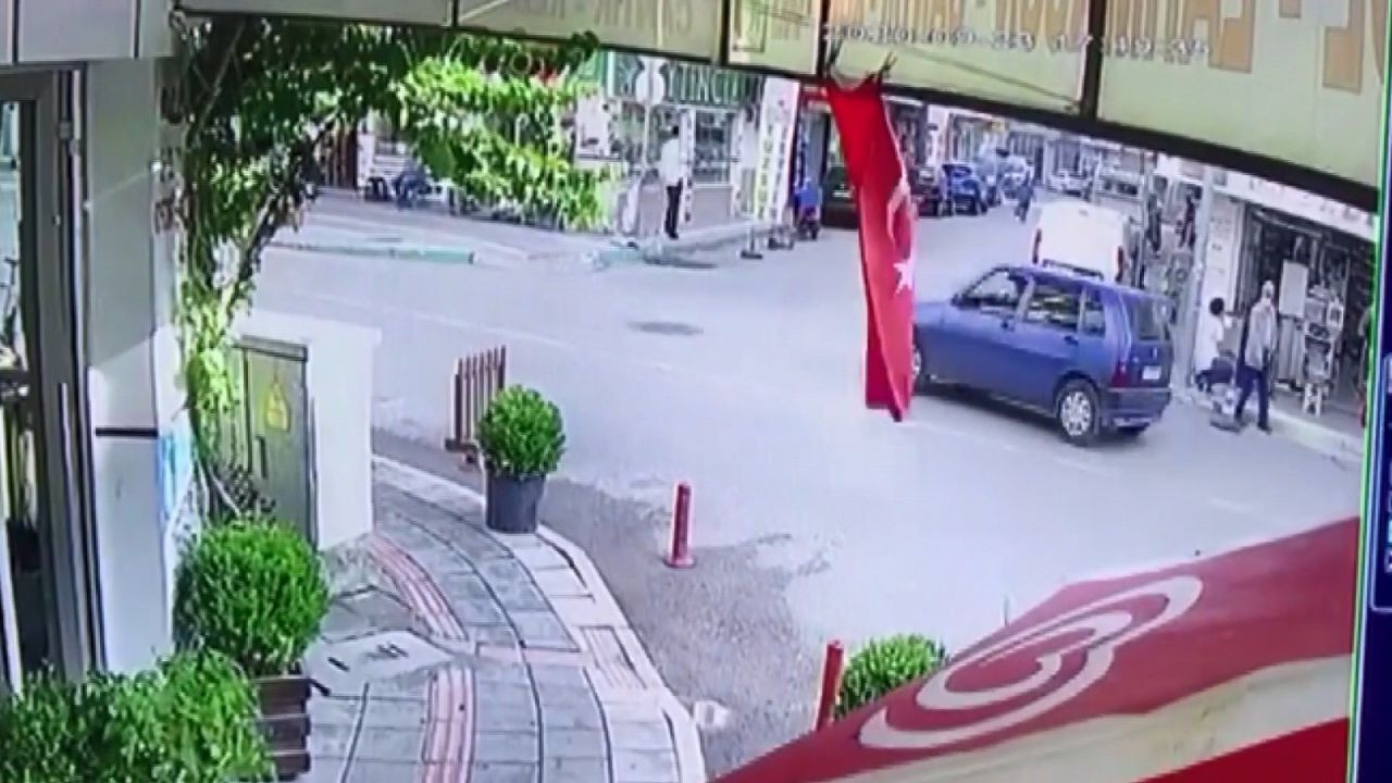 Bursa'da inanılmaz olay! Seyir halinde kapısı açılan otomobilden 3 yaşındaki çocuk böyle düştü video - Sayfa 2