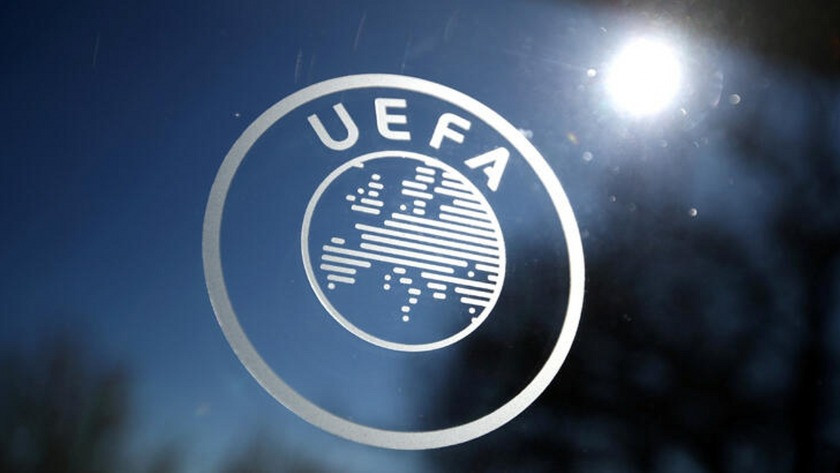 UEFA'dan seyircili oynama kararı!