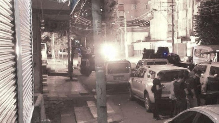 Diyarbakır’da terör örgütü yandaşları markete patlayıcı attılar