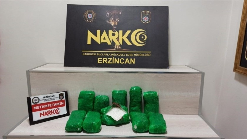 Erzincan’da 5 kilo 49 gram metamfetamin uyuşturucu ele geçirildi