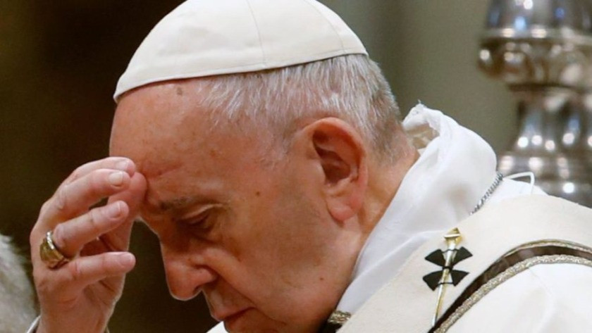 Vatikanda koronavirüs alarmı! Papa’yı koruyan dört muhafızda corona çıktı