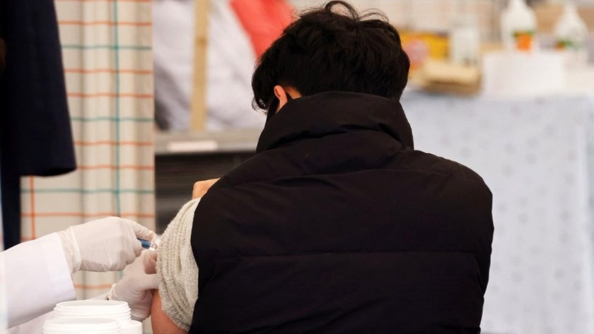 Koronavirüs aşısında korkutan gelişme! Güney Kore'de grip aşısı yapılan 13 kişi öldü