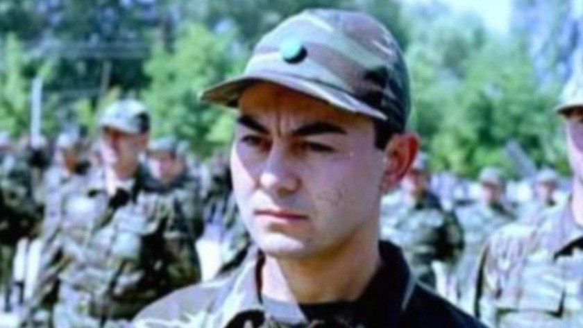 Skandal fotoğraf! Ermenistan ordusu Serdar Ortaç’ı öldürdü!