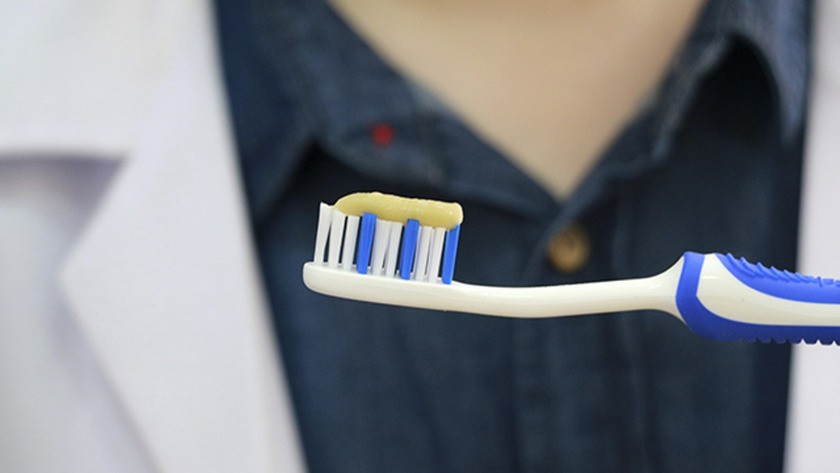 Diş fırçalamak koronavirüsten korur mu?