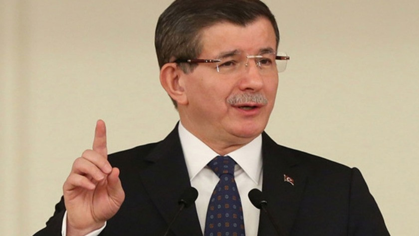 Ahmet Davutoğlu'nun Dolar tweeti olay yarattı