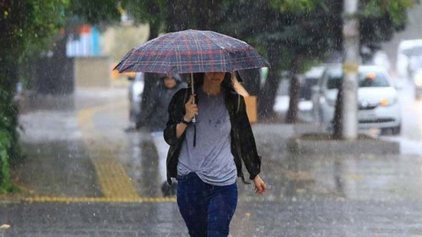 İstanbul'da bu bölgelerde yaşayanlar dikkat! Meteoroloji'den su baskını ve dolu uyarısı