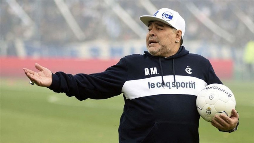 Maradona'nın ilaçlar nedeniyle kalp krizi geçirip öldüğü söylendi