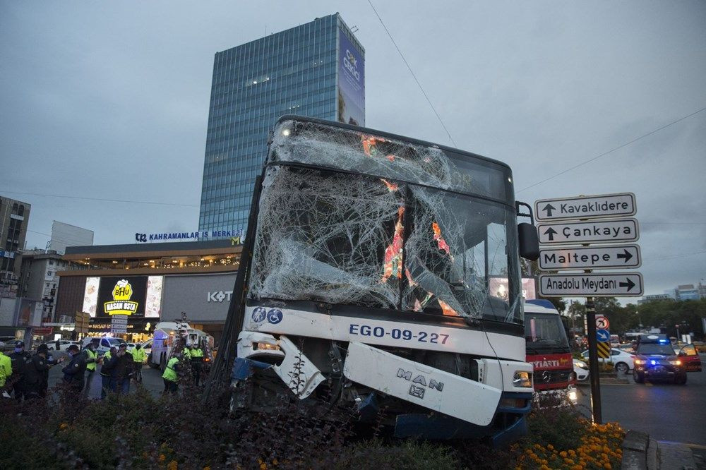 Ankara'da iki otobüs çarpıştı: 17 yaralı - Sayfa 1