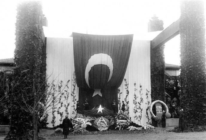 Atatürk'ün cenaze töreninden ilk kez göreceğiniz fotoğraflar - Sayfa 2