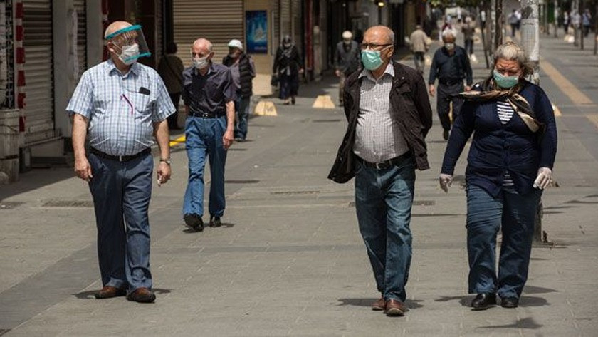 İstanbul ve Ankara dahil 30 şehirde Koronavirüs tedbiri için 65 yaş üstüne sokağa çıkma yasağı geldi