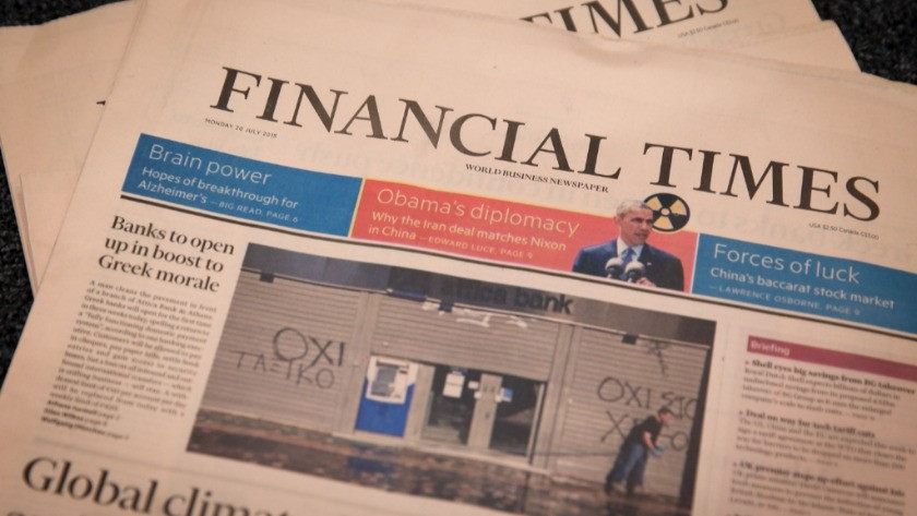 Financial Times: Dalkavuklar AK Parti'nin içini boşalttı