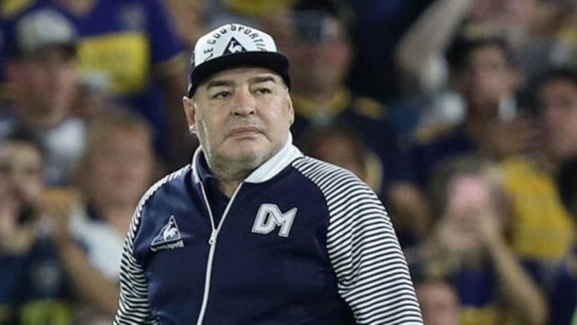Maradona kalp krizi nedeniyle hayatını kaybetti