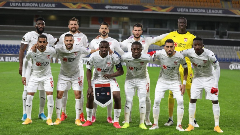 Sivasspor’a UEFA maçı öncesi koronavirüs şoku!