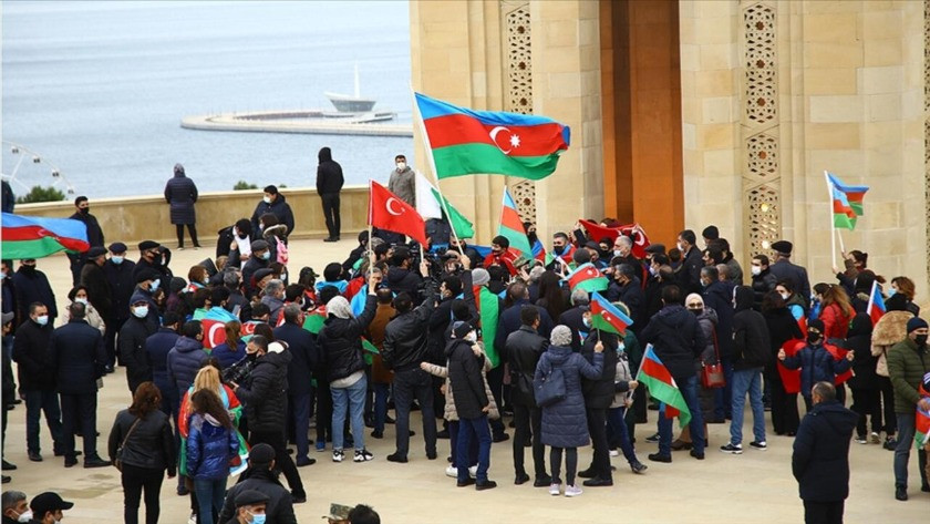 Azerbaycan'da  10 Kasım 'Zafer Günü' 8 Kasım'a alındı