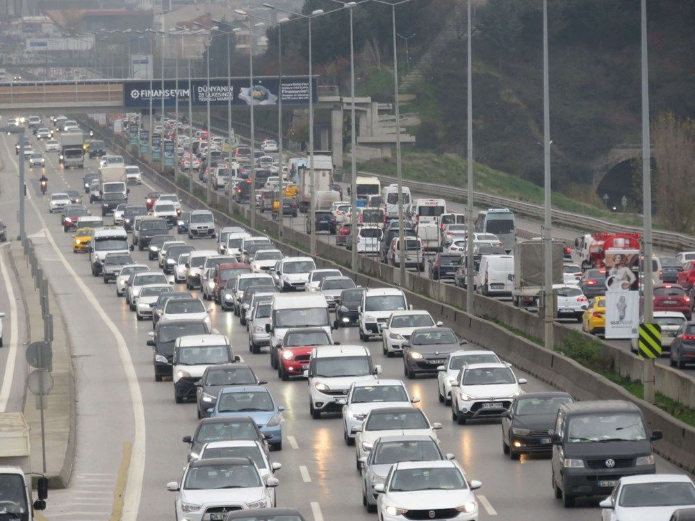 Yasaktan önce İstanbul'da trafik yoğunluğu - Sayfa 1