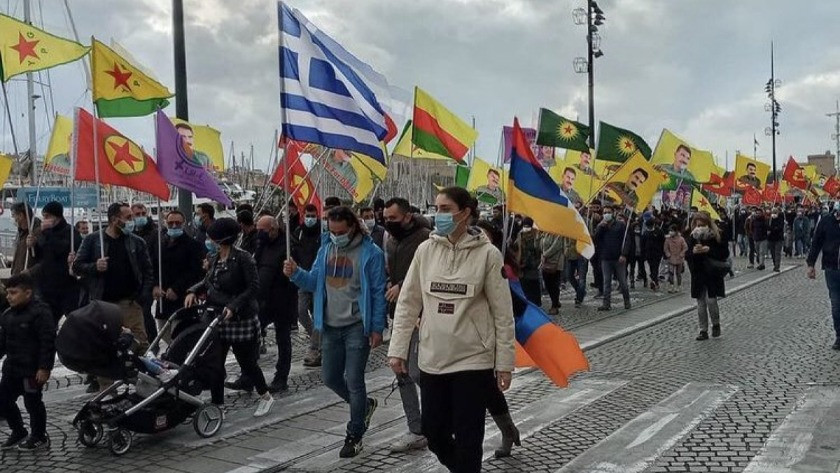 Fransa'da terör örgütü destekçilerinden Türkiye karşıtı protesto