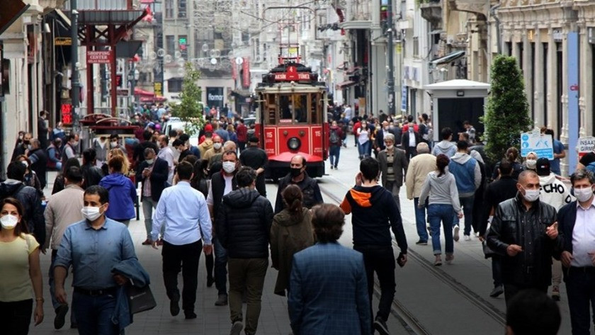 İstanbul Valisi, vaka sayısının en hızlı düştüğü ilçeleri açıkladı