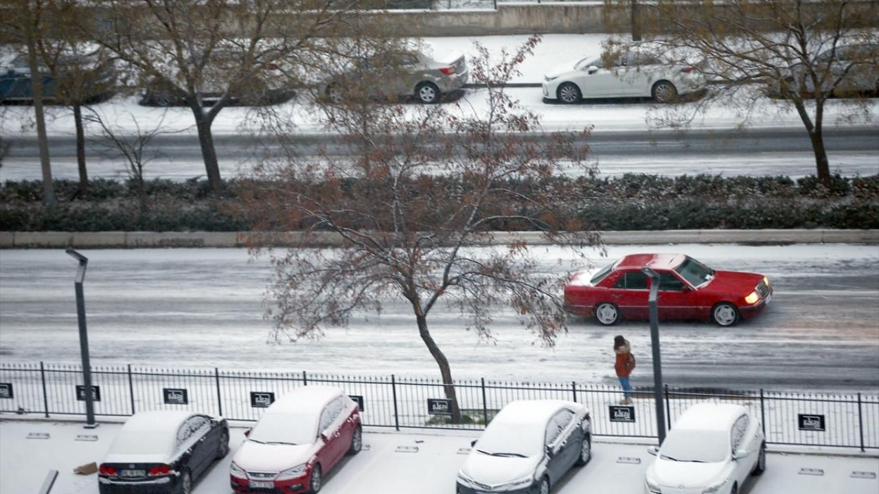 Başkent Ankara'da mevsimin ilk karı yere düştü! Ankaradan kar manzaraları - Sayfa 3