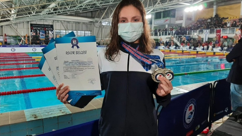 Milli yüzücü Merve Tuncel, olimpiyat A barajını geçti