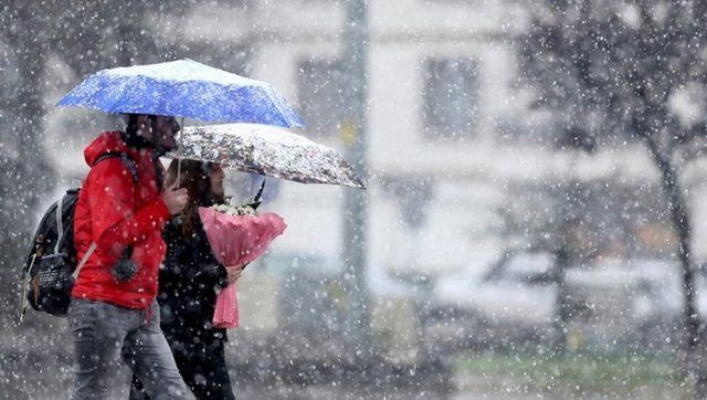 Beklenen kar geliyor! Meteoroloji İstanbul'da kar yağışı için saat verdi - Sayfa 1