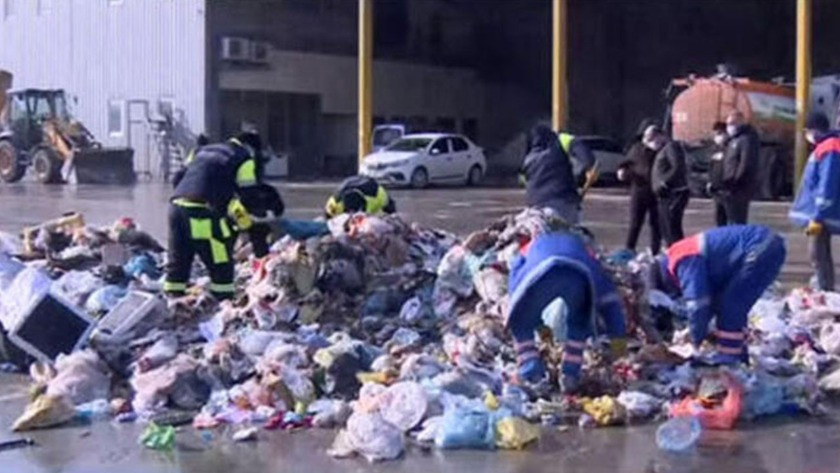 Çöpe atılan altınlar belediye ekipleri tarafından didik didik arandı