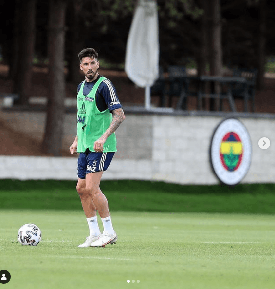 Jose Sosa Fenerbahçe'den ayrılmak istiyor! Fenerbahçe'de Jose Sosa ile yollar ayrılabilir! - Sayfa 4
