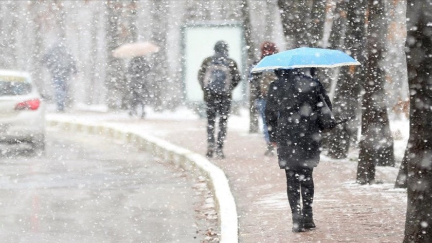 Meteoroloji tarih verdi! İstanbul dahil bir çok il'e kar geri geliyor!