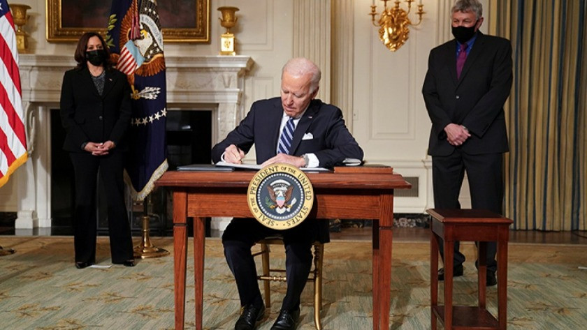Joe Biden, görevdeki ilk haftasında 43 karar imzaladı
