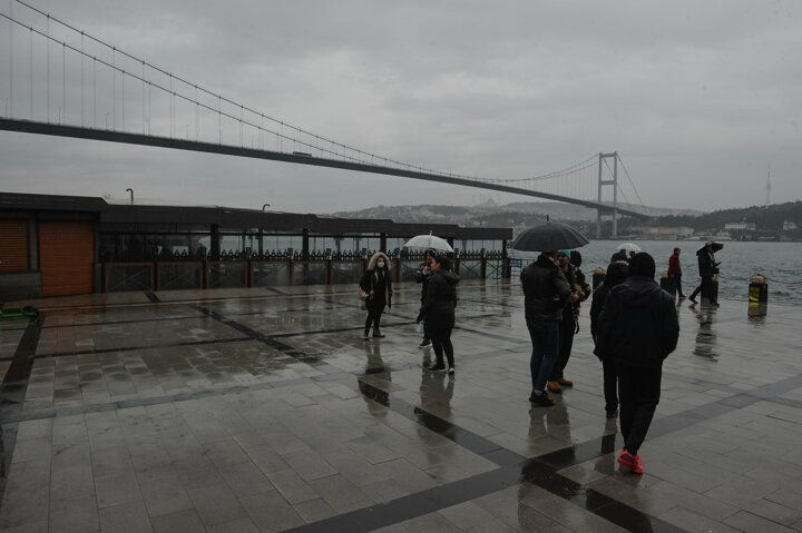 Yasağa rağmen Ortaköy'de turistlerin İstanbul turu - Sayfa 4