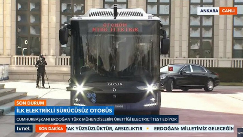 Erdoğan sürücüsüz otobüsü test ediyor