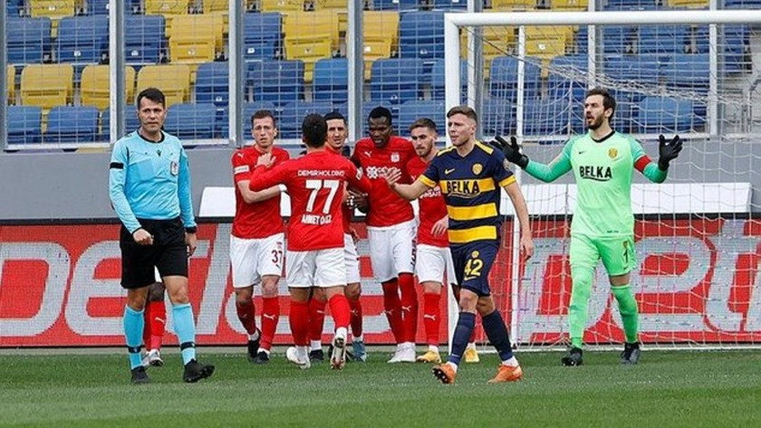 Ankaragücü 1-4 Sivasspor maçın gollerini izle